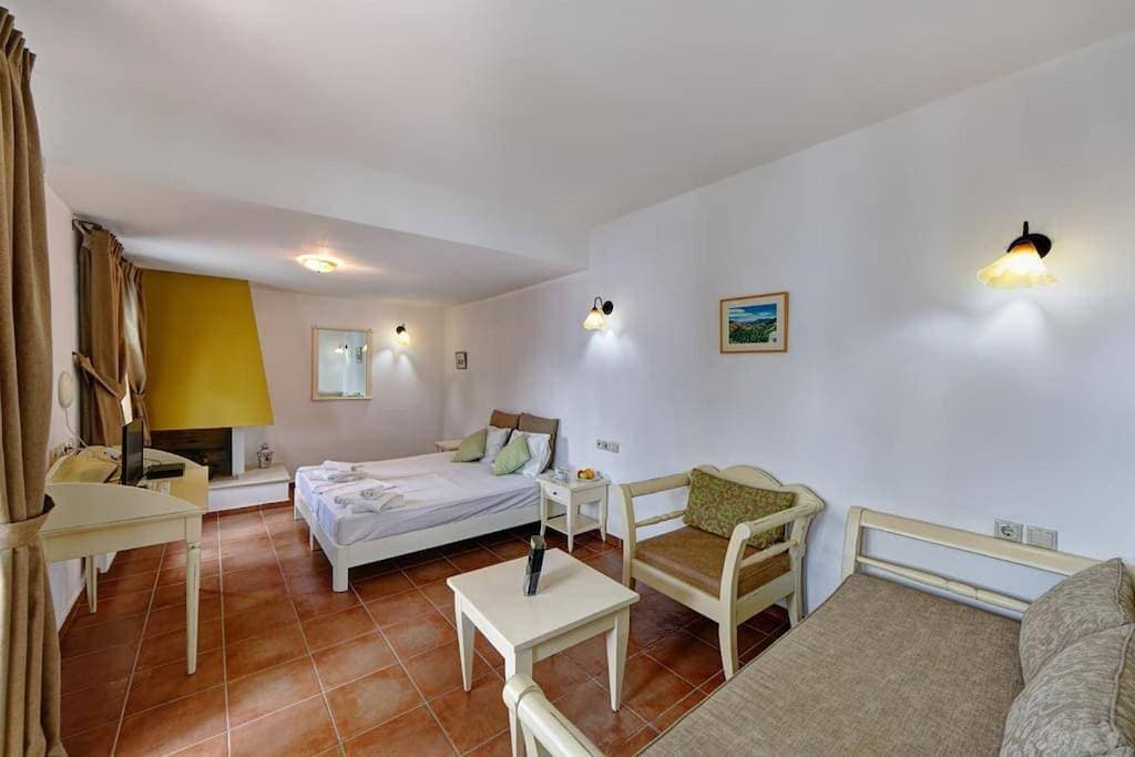 Foto 4 von 26: One-Bedroom Apartment