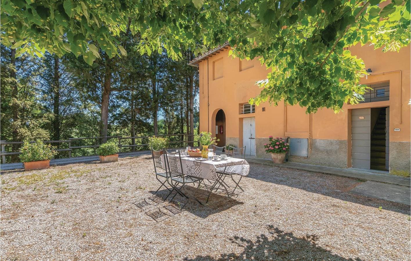 Foto 3 von 14: Appartement am Pool, Parkplatz, WiFi - 600m zum Fluss