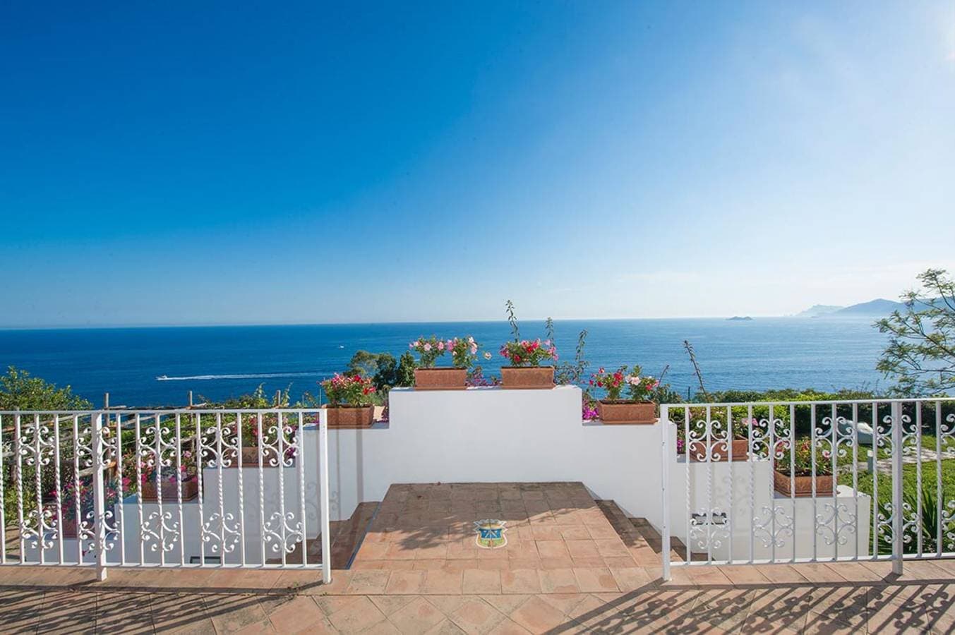 Foto 10 von 42: Luxuriöse Villa mit Pool und Terrasse, 1,5 km zum Strand