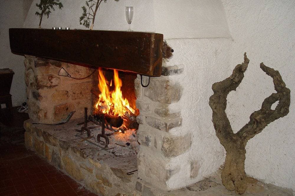Foto 11 von 30: Familienwohnung, 2-8 Personen, In Der Provence Mas 16. Jahrhundert, Pool, Garten, Parkplatz