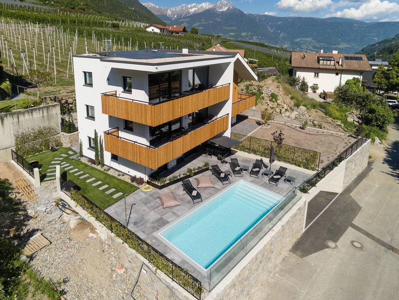 Foto 11 von 12: Ferienwohnung 'Köfele Lodge Sepp' mit Bergblick, Gemeinschaftspool und WLAN