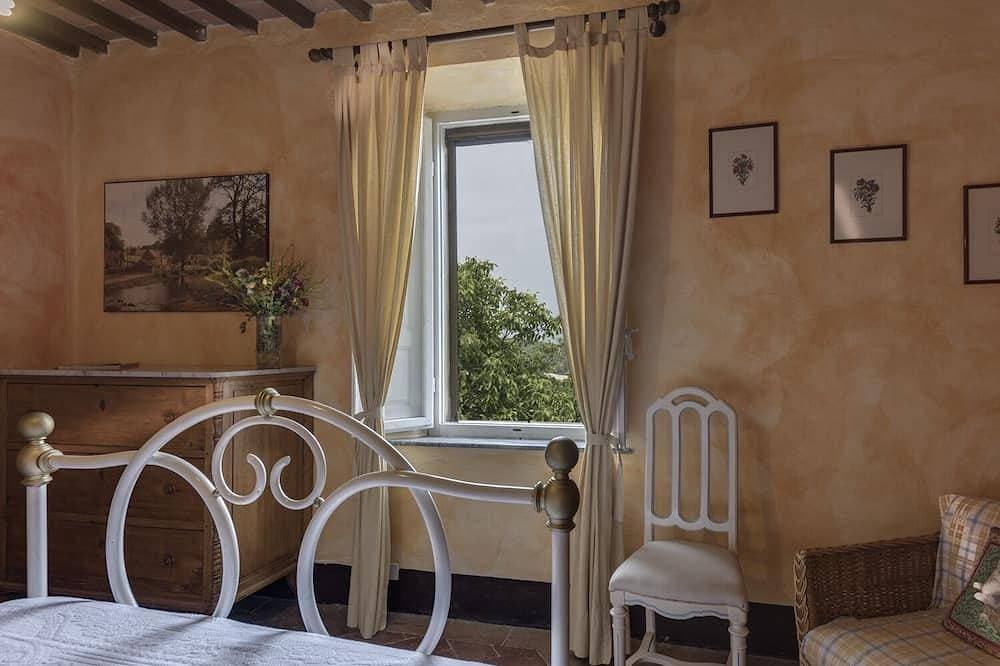 Foto 7 von 30: Casciano Apartment in einem historischen Anwesen in der Nähe von Siena mit Swimmingpool