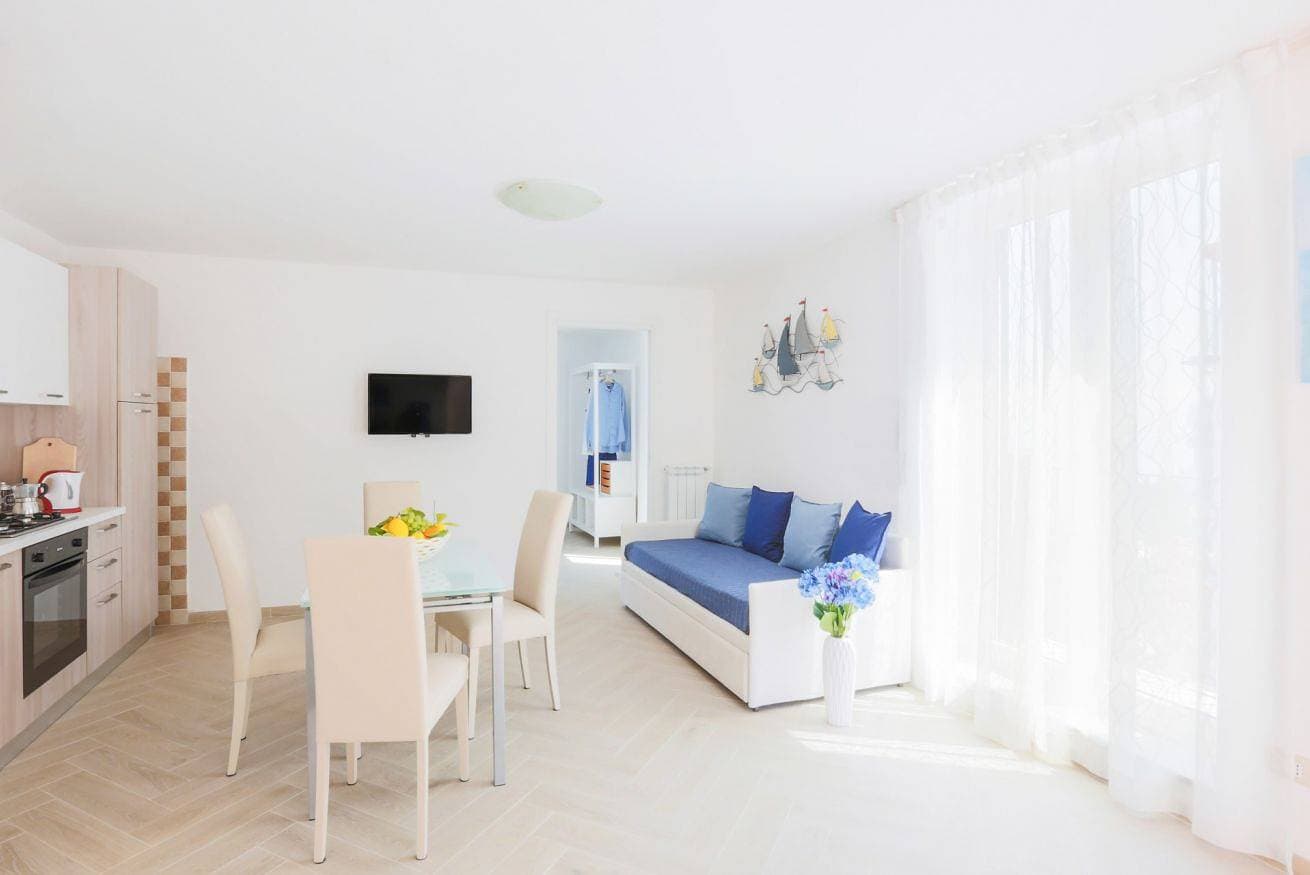 Foto 7 von 32: Ferienwohnung für 4 Personen mit Balkon/Terrasse