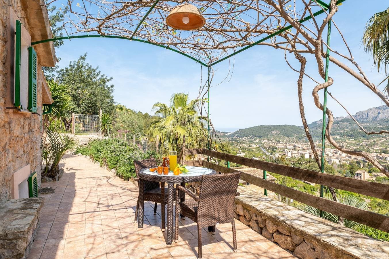 Foto 3 von 25: Ferienhaus 'Can Jaumins' mit Bergblick, Gemeinschaftspool & WLAN