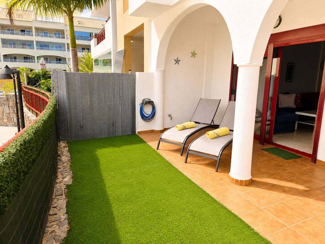 Foto 2 von 25: Oase Palm Mar - Charmante Wohnung mit Terrasse und Zugang zu Pools, nahe Strand und Annehmlichkeiten