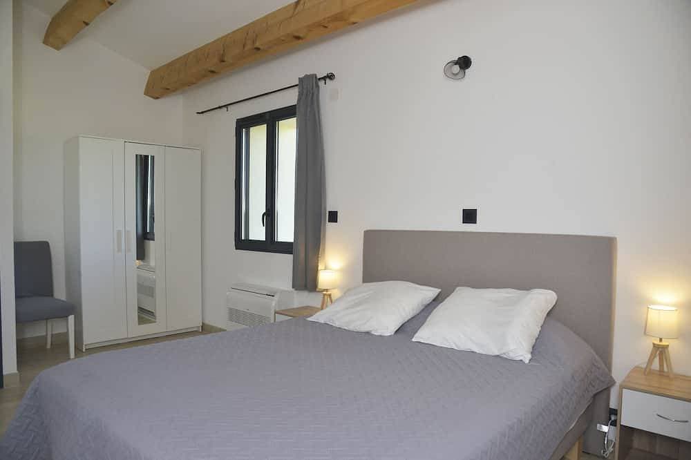Foto 7 von 30: \"Charm and modernity: air-conditioned former sheepfold with heated swimming pool,
