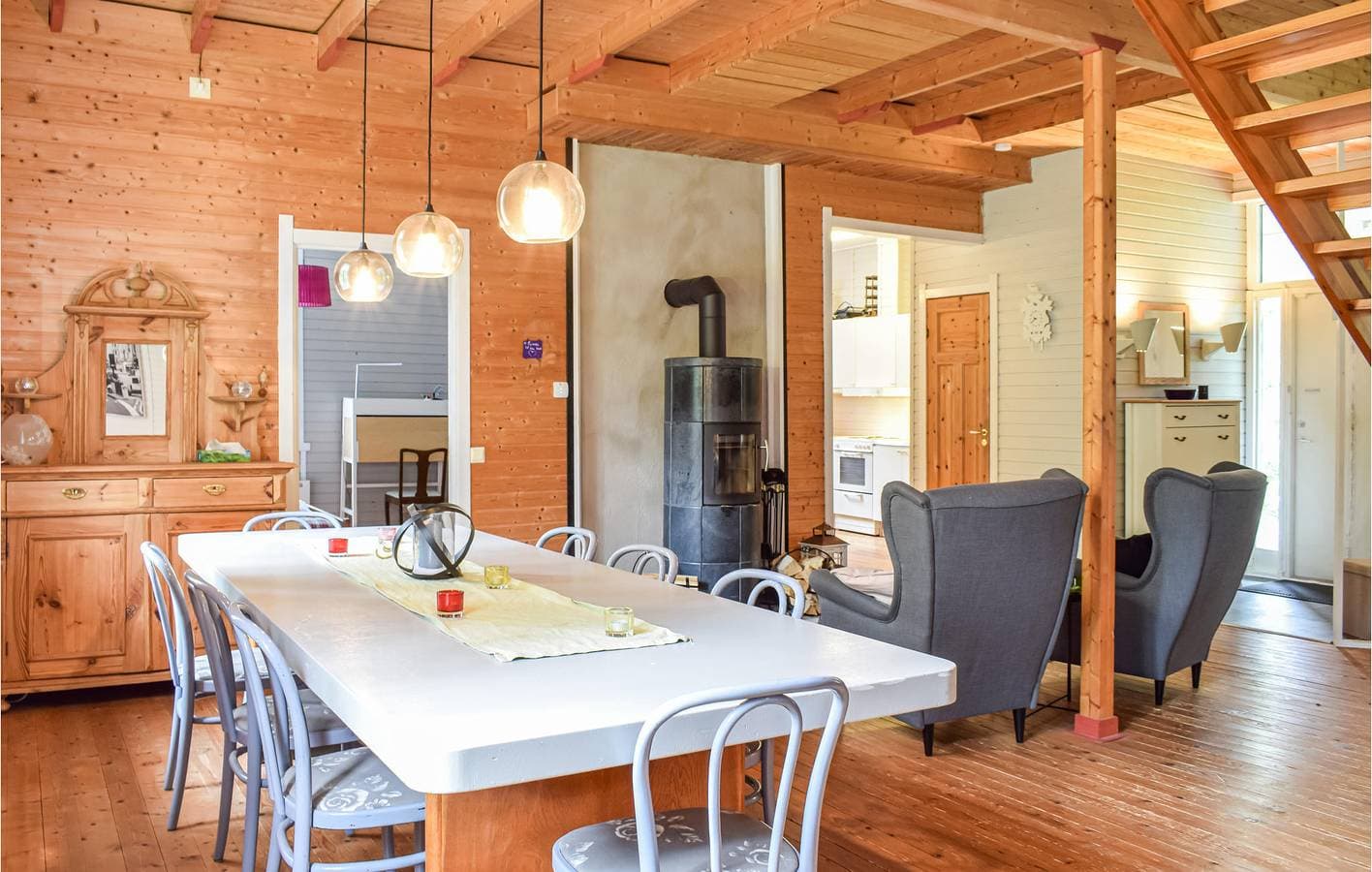 Foto 6 von 34: Ferienhaus für 9 Personen mit Garten