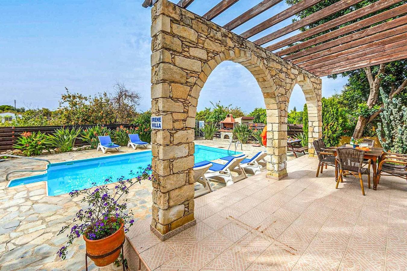 Foto 6 von 25: Villa für 6 Personen mit Garten