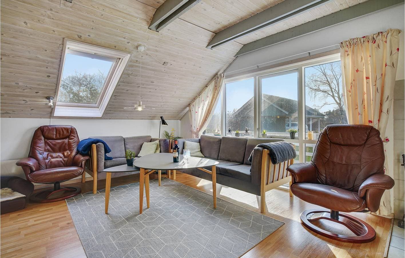 Foto 4 von 30: Ferienhaus für 6 Personen mit Terrasse