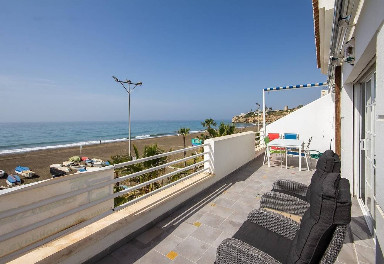 Lovely renovated Penthouse 1