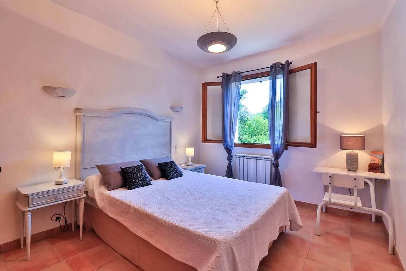 Foto 6 von 9: Ferienwohnung 4 Personen 1 Schlafzimmer mit Garten und Parkplatz