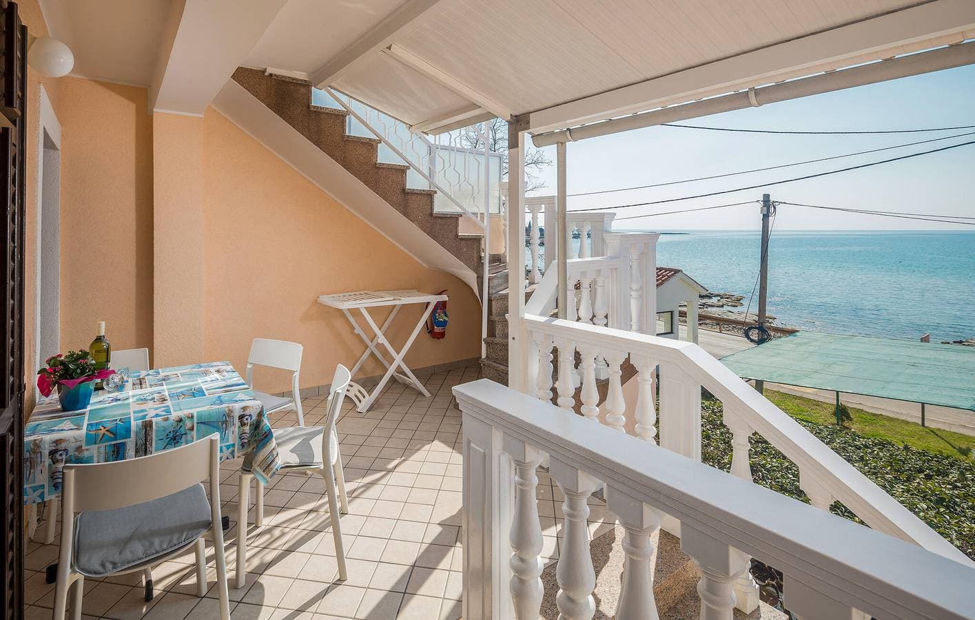 Foto 3 von 20: Urlaub am Meer: Modernes Apartment mit Terrasse und Parkplatz, 200 m vom Strand entfernt