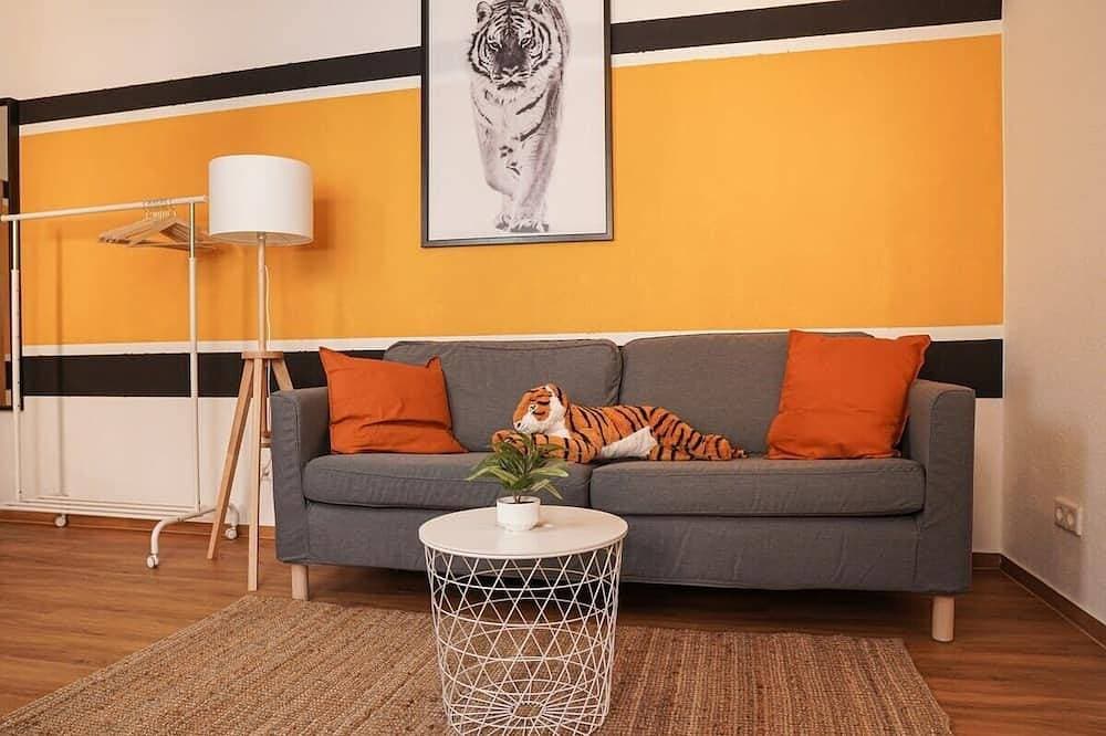 FullHouse | Halle | T28 Tiger Apt. 1