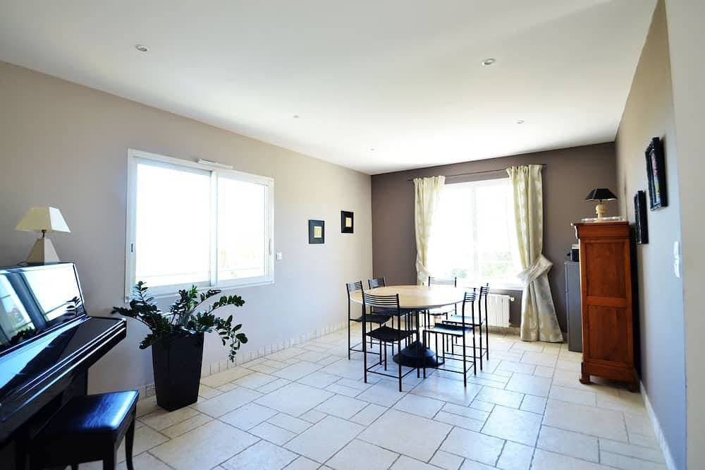 Foto 11 von 24: Haus 190 m2, in der Nähe von Montpellier und Stränden, Schwimmbad, dominante Aussicht, ruhig
