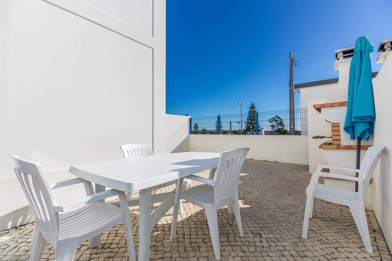 Foto 13 von 25: 3 Schlafzimmer Villa vor dem Strand by AlgarveManta (21V3)