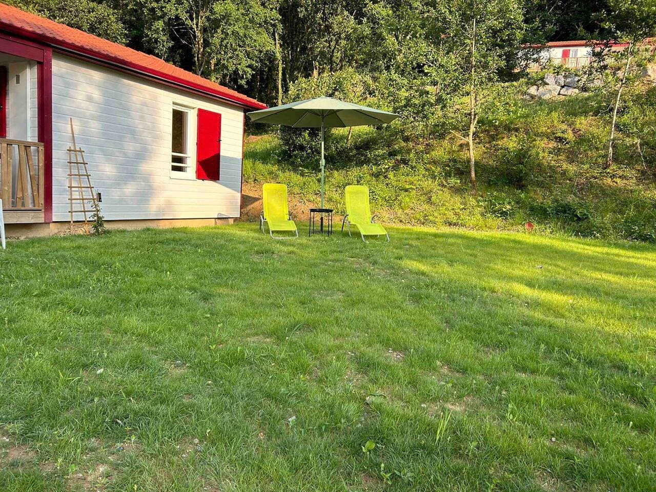 Foto 11 von 20: Charmantes Chalet mit Spa in Hasparren, 50 m², Gemeinschaftspool