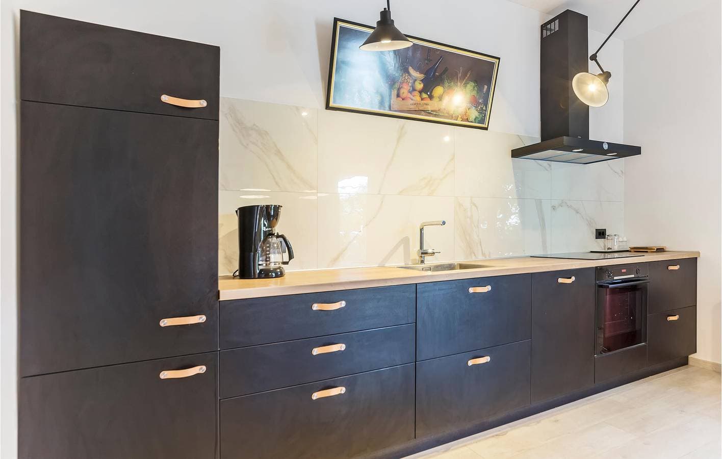 Foto 3 von 36: Gemütliche 2-Zimmer-Wohnung mit Terrasse, WLAN und Parkplatz in Küstennähe
