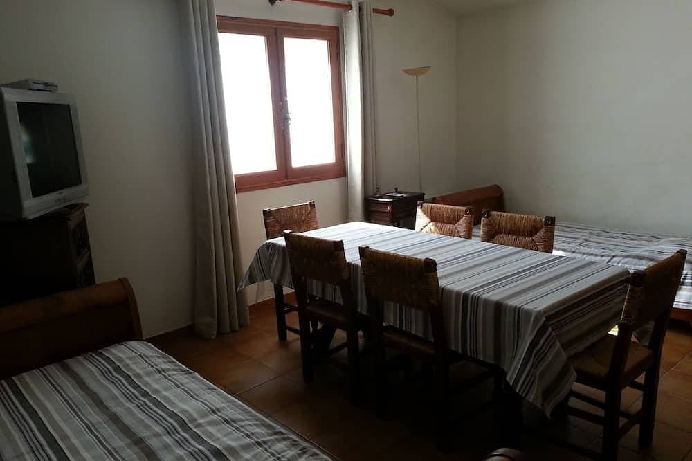 Foto 12 von 20: 65m2 Wohnung, unabhängig in Villa, Terrasse, Garten und Parkplatz, 5 Pers.