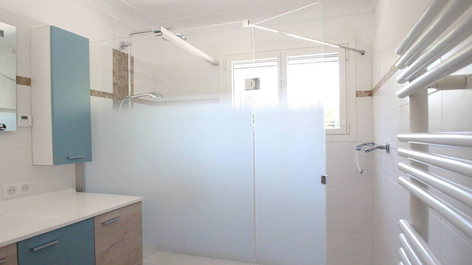 Foto 11 von 17: Villa für 6 Personen - Klimaanlage - WiFi - Privater Pool - Strand zu Fuß - Les Issambres - 3*