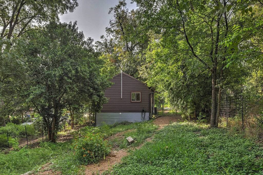Foto 8 von 24: Schicker Studio Bungalow in der trendigen Gegend von East Austin!