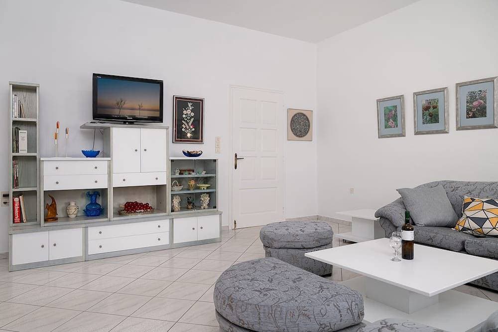 Foto 6 von 29: Lovely gardens and Comfort- 1 bedroom house, free w/wifi -nearby Komos beach