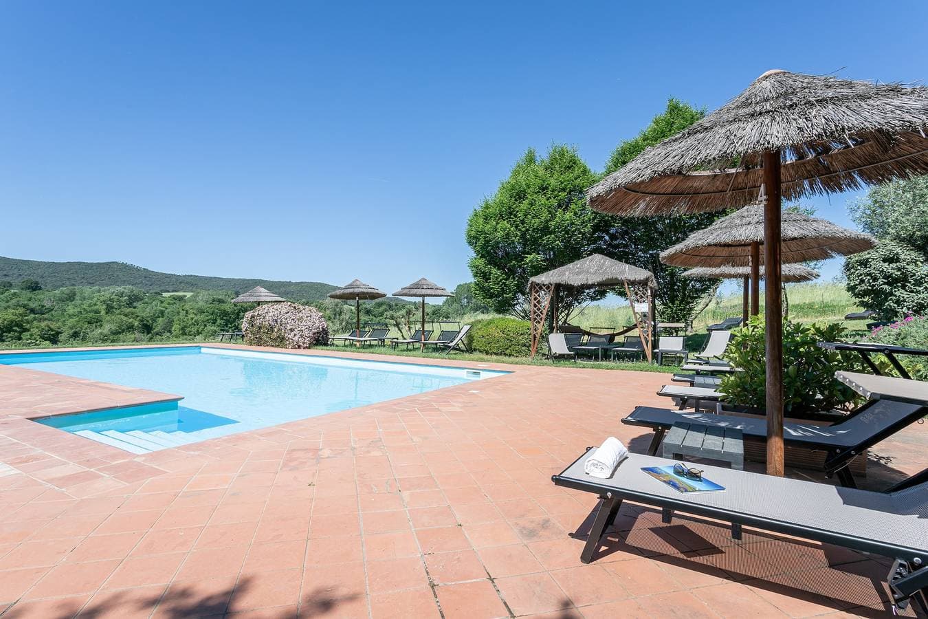 Foto 4 von 21: Ferienwohnung Olivo mit Terrasse, Gemeinschaftspool und WLAN