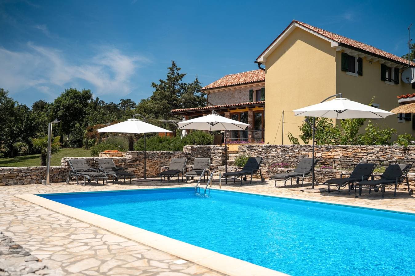 Foto 4 von 45: Villa Nina