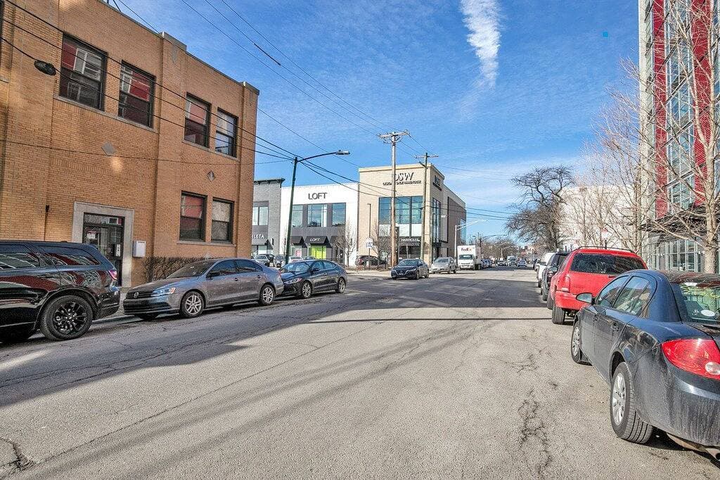 Foto 8 von 22: Hip Lincoln Park Studio w/ W/D & Lounge, 2 blocks from L, by Blueground