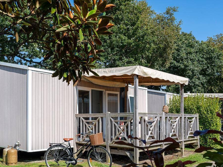 Foto 2 von 103: Camping Les Alizés - Mobilheim 4 personen - Komfort 22m²
