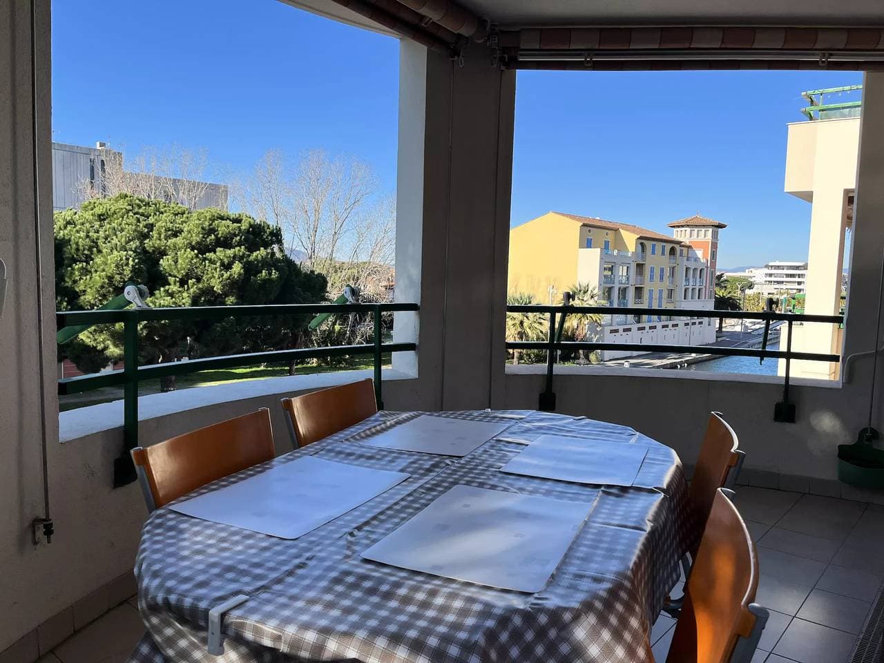 Foto 11 von 32: Port-Fréjus, Le Nautica, T2/3, Kapazität 4/5 p, gra