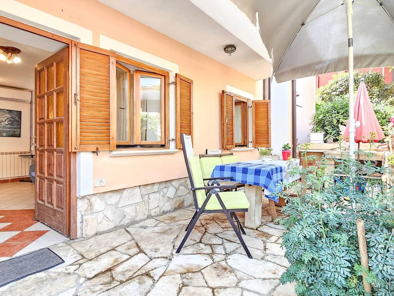 Wohnung "Valentino" direkt am Strand 1