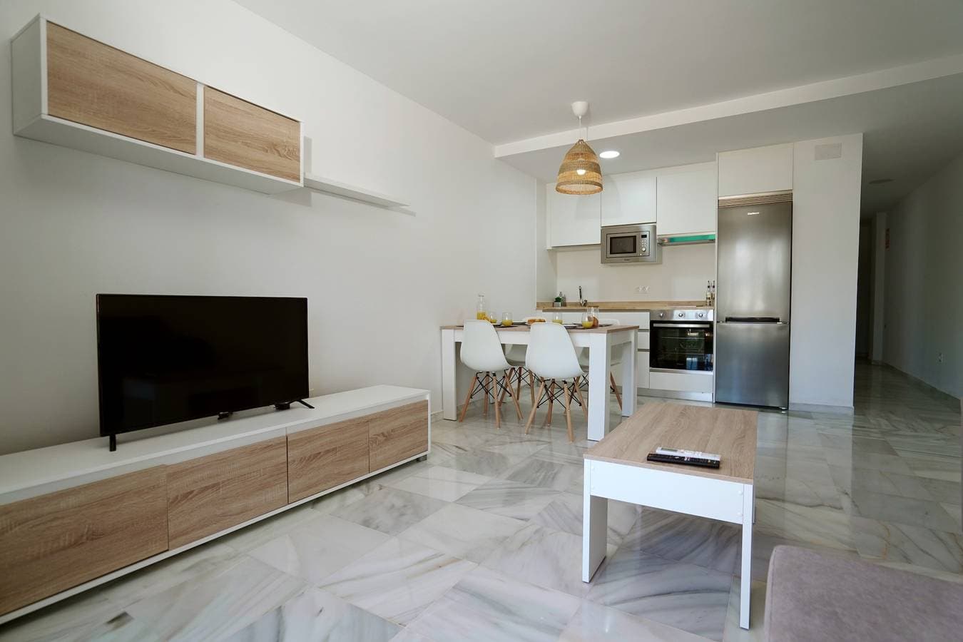 Foto 2 von 36: Ferienwohnung für 4 Personen mit Terrasse