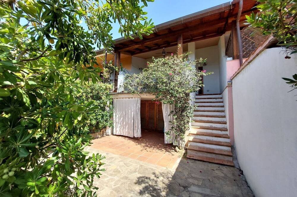 Foto 12 von 25: Herrliche Wohnung mit Klimaanlage, TV, Terrasse, Haustiere erlaubt und Panoramablick