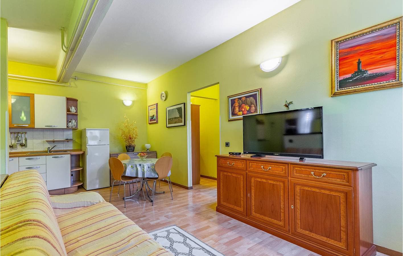 Foto 13 von 23: Charmantes Apartment mit einem Schlafzimmer und Terrasse, 700 m vom Strand Bijela entfernt