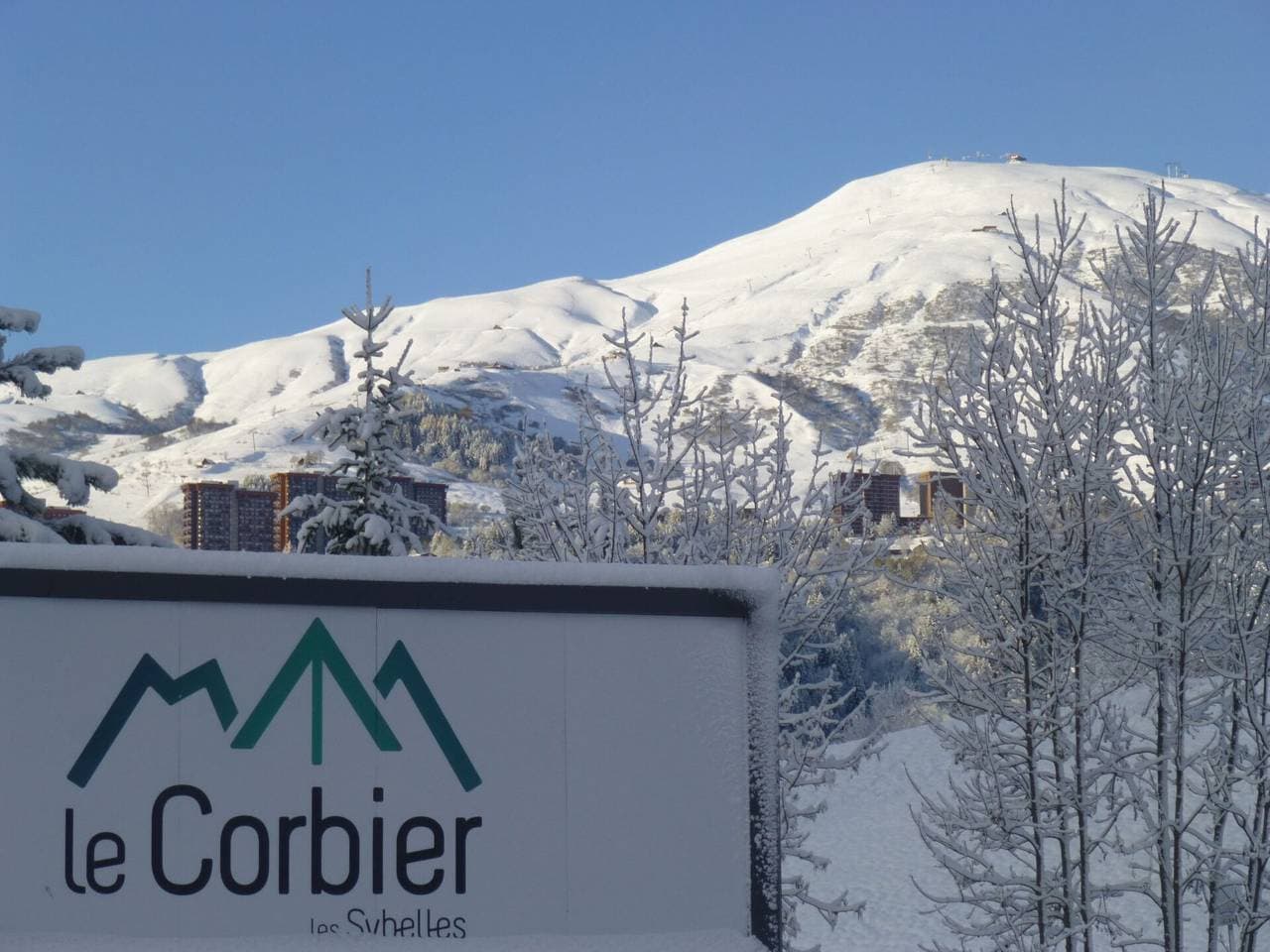 Foto 10 von 28: Le Corbier 800 - Vostok Zodiaque 800.73