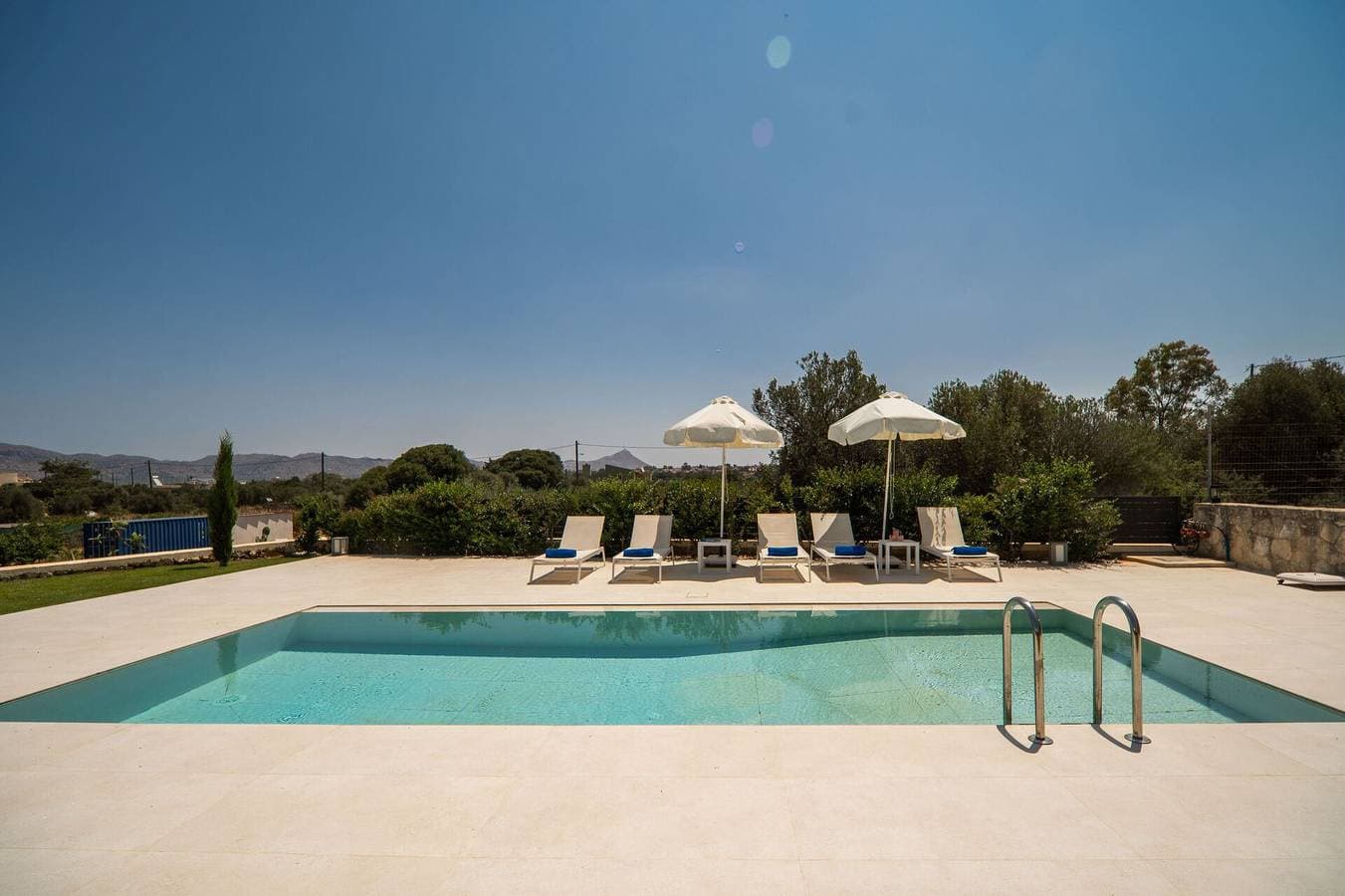 Foto 3 von 33: Ferienhaus für 5 Personen mit Pool