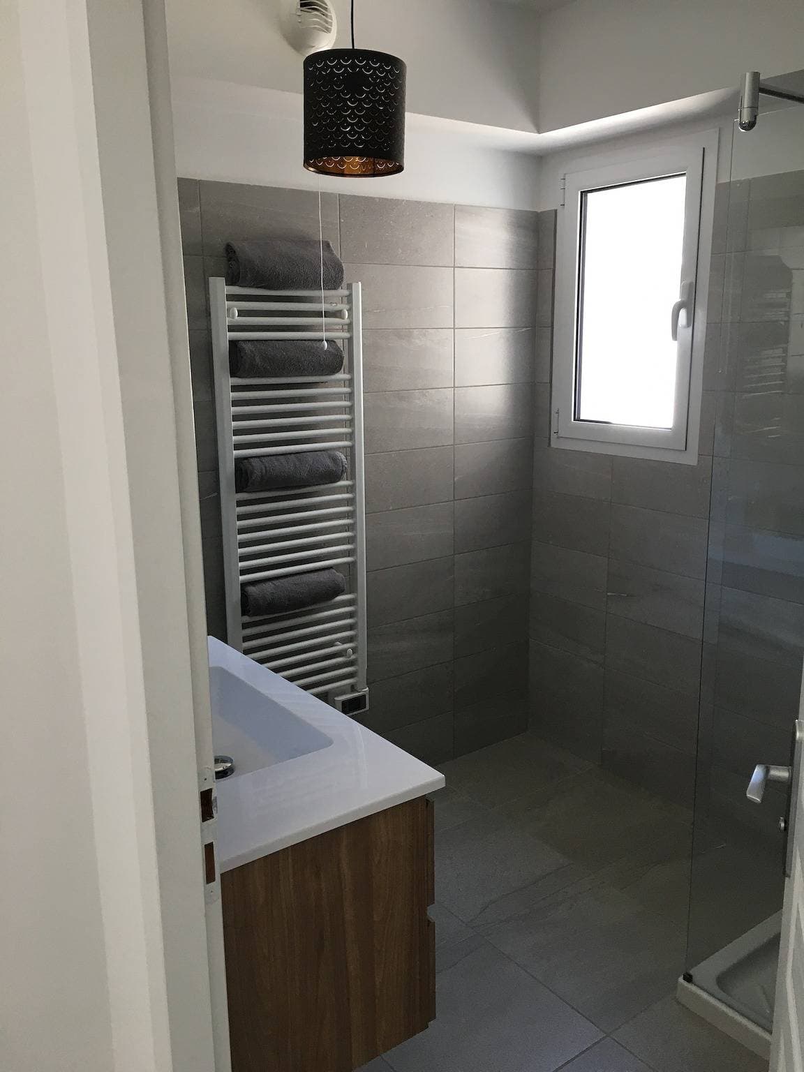 Foto 10 von 20: Modernes Apartment in Bastia von 57 m² mit exklusivem Meerblick