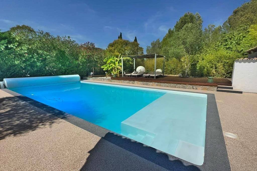 Foto 10 von 54: Villa