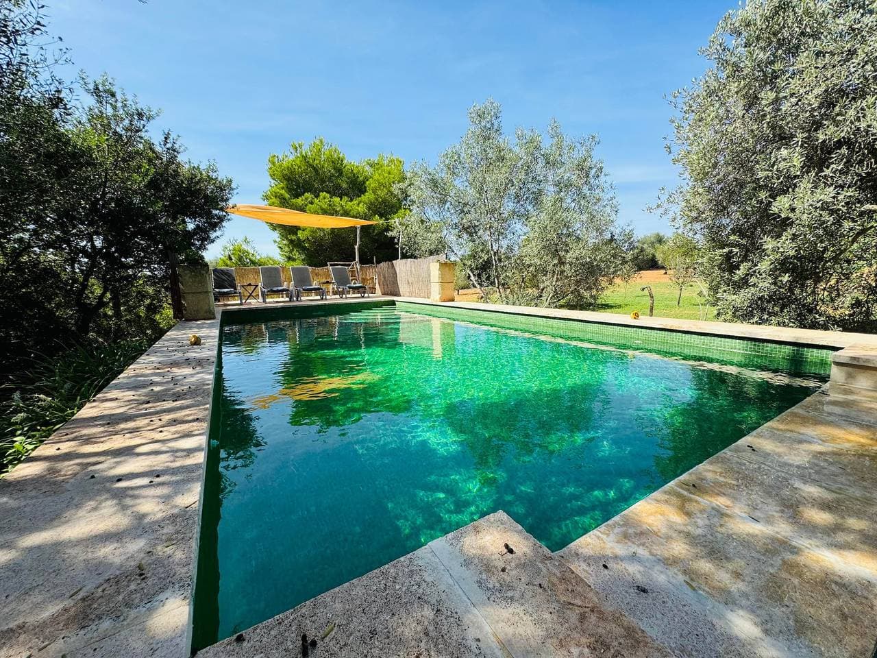 Foto 3 von 33: Finca 'Can Conill Llucmajor' mit Bergblick, Wi-Fi und Klimaanlage