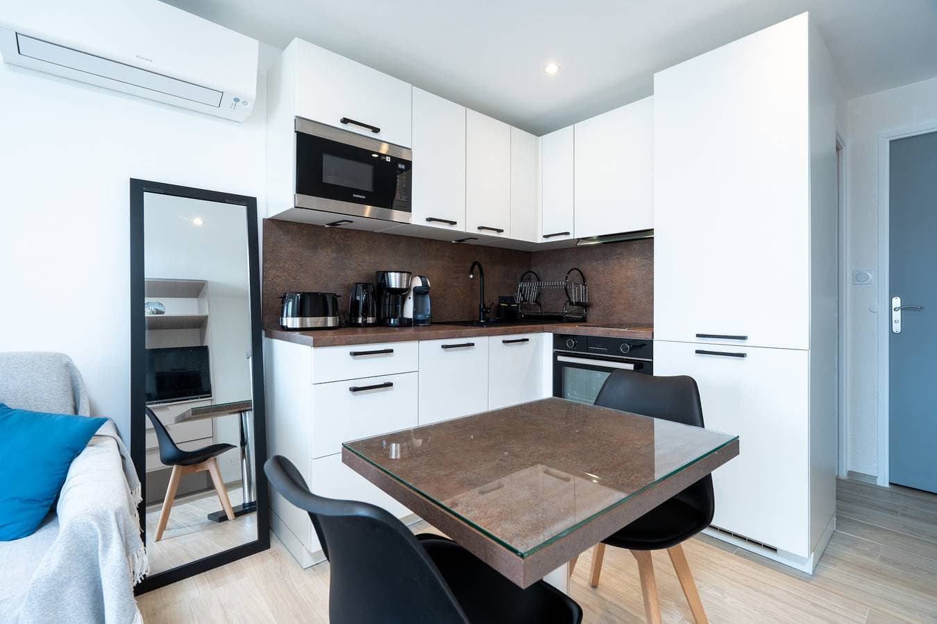 Foto 2 von 15: Ferienwohnung für 2 Personen mit Terrasse