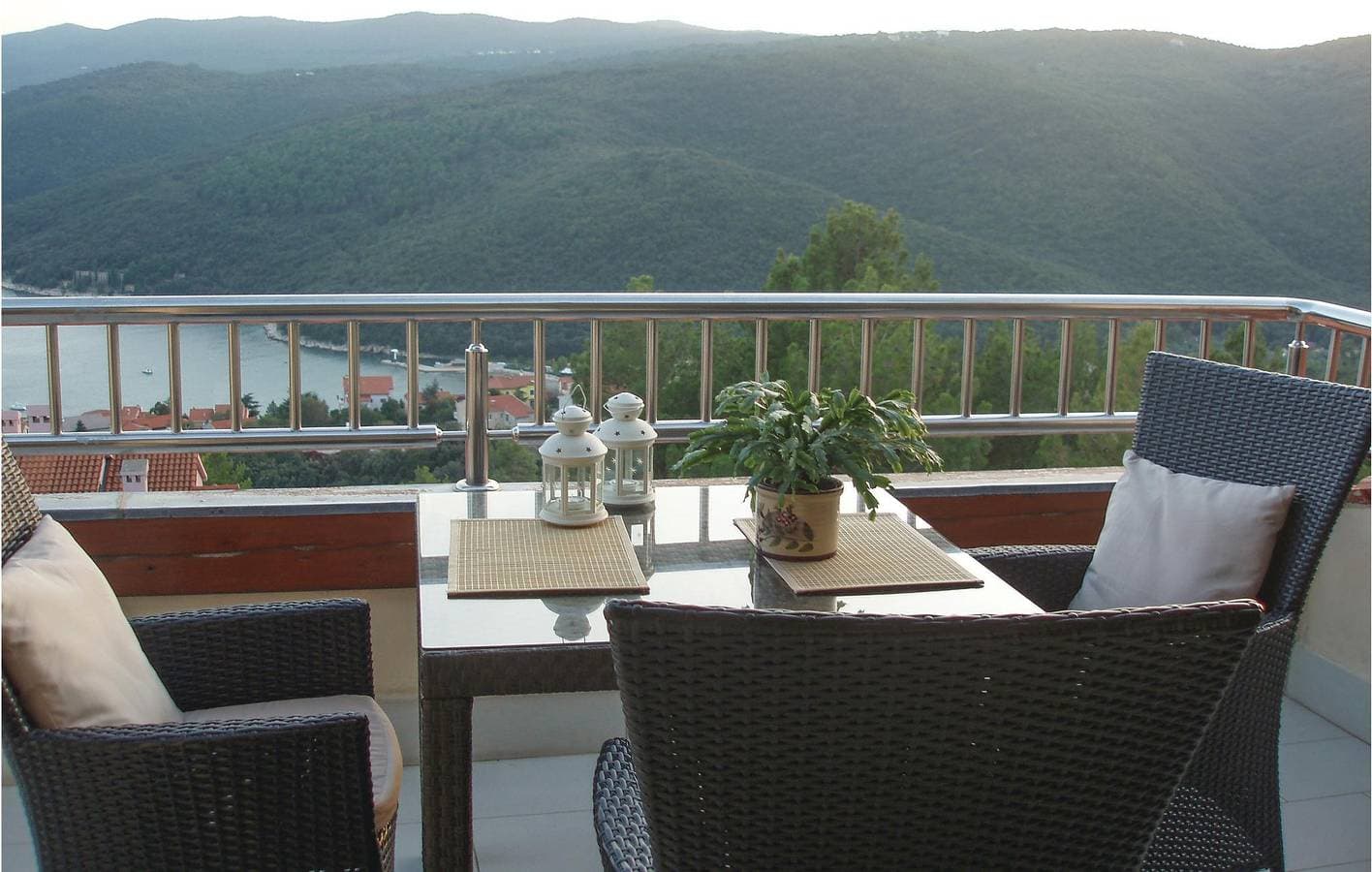 Foto 8 von 19: Gemütliche Ferienwohnung mit Terrasse, WLAN und 600 m zum Strand