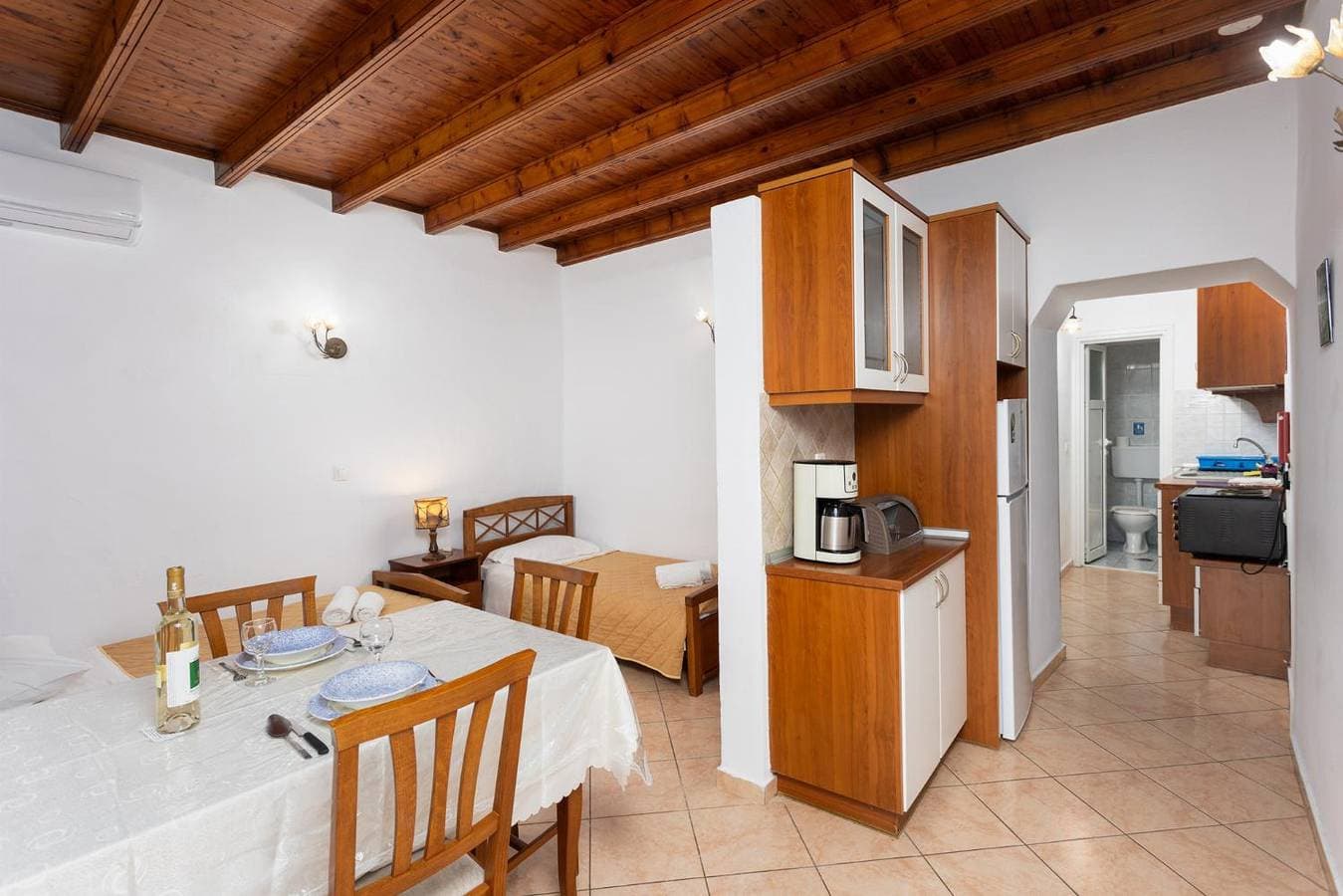 Foto 6 von 19: Ferienwohnung für 4 Personen mit Terrasse