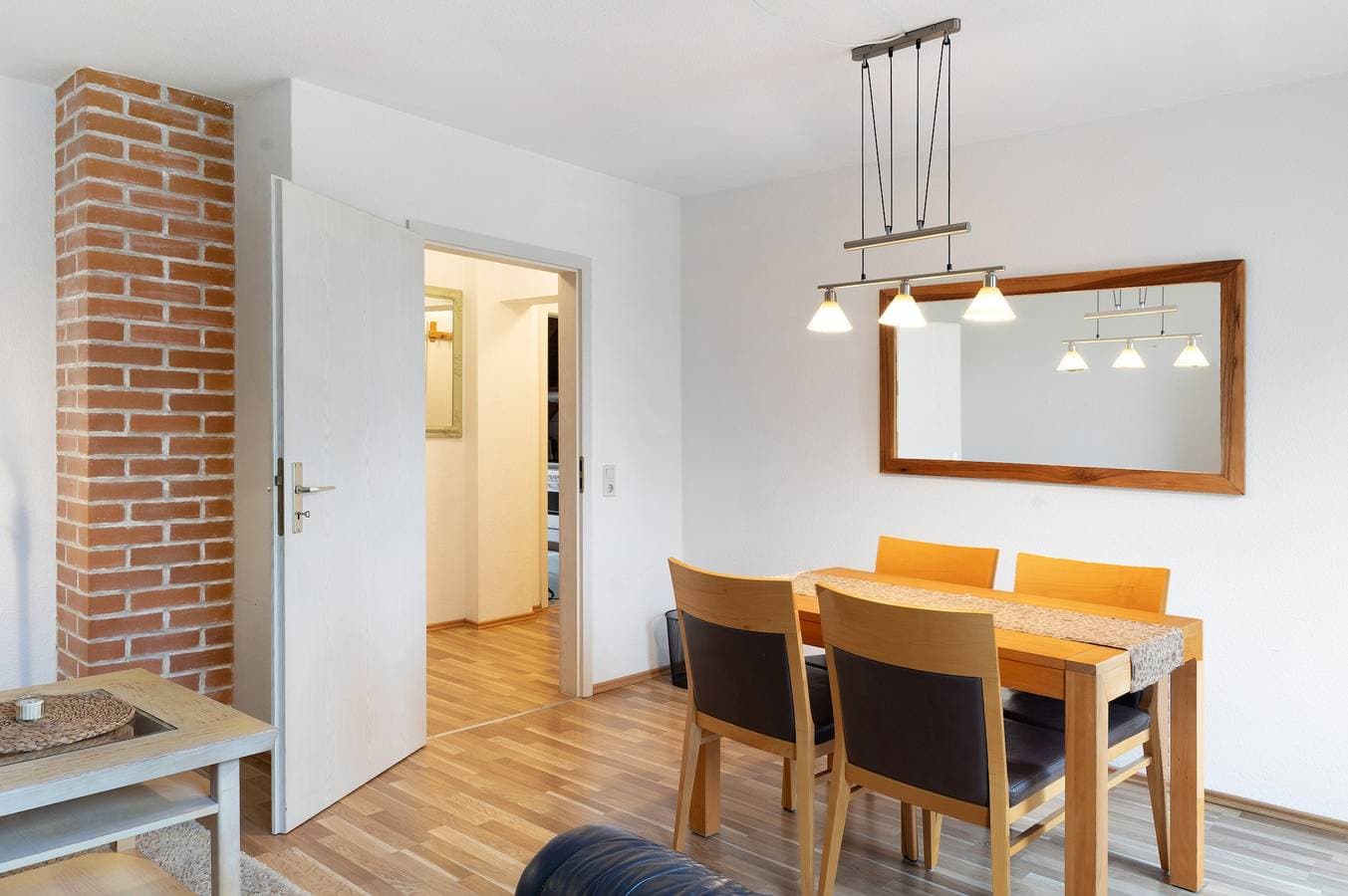 Foto 6 von 22: Apartment 'Kastanie', mit Balkon (Gartenblick) und WLAN