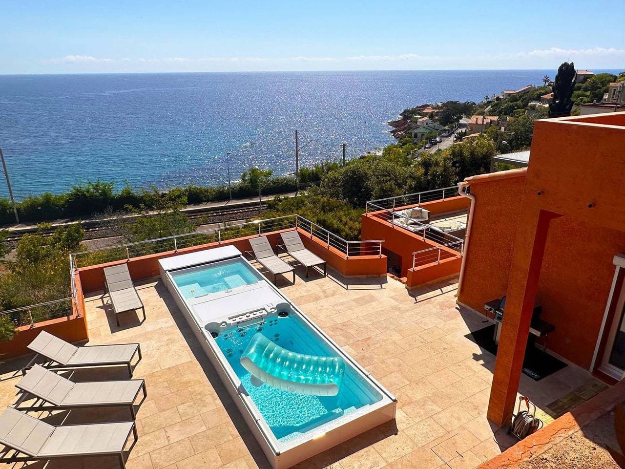 Foto 5 von 33: Tolles Ferienhaus für Familien mit Meerblick und Schwimm Spa, 5 Min. zum Strand