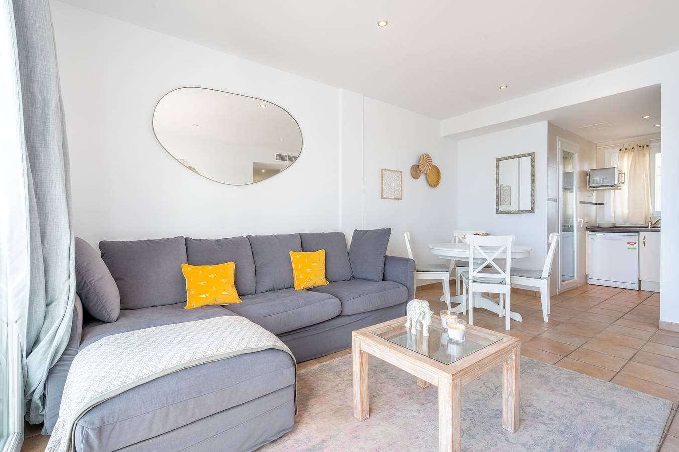 Foto 5 von 24: Gehäuse Liv 'El Puerto I 3-11' mit Gemeinschaftspool, WLAN und Klimaanlage