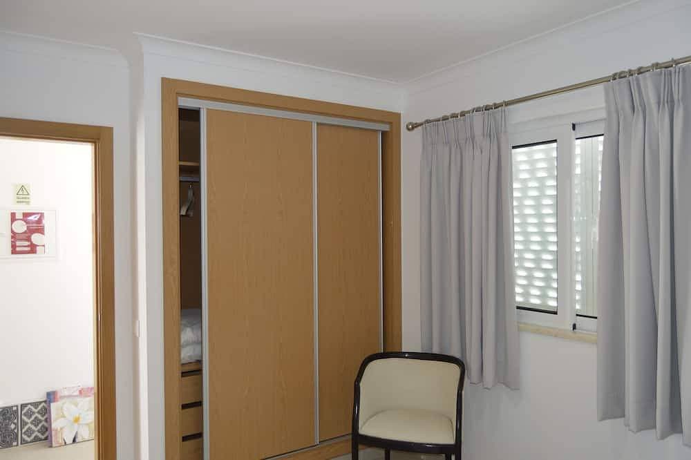 Foto 3 von 23: New villa very close to the beach, complete