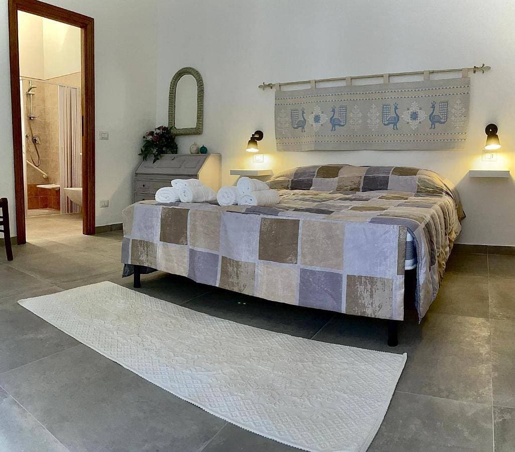 Foto 4 von 9: Double Room with Private Bathroom
