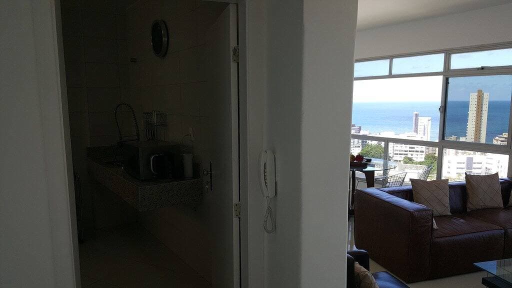 Foto 12 von 24: Jedes Zimmer ist wunderschön, modern und geräumig und bietet einen atemberaubenden Meerblick.