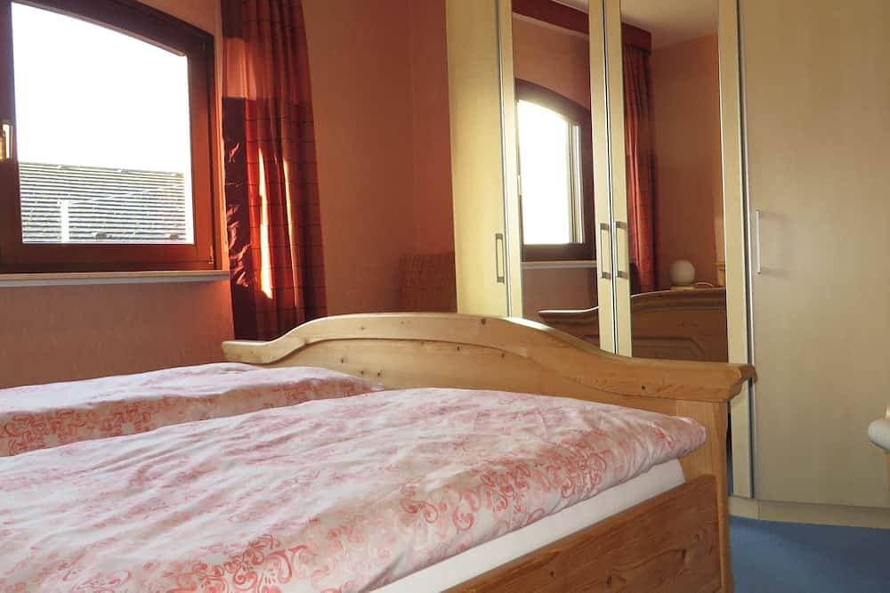 Foto 10 von 26: Traumhafte Ferienwohnung mit Terrasse, großen Garten und wundervoller Aussicht