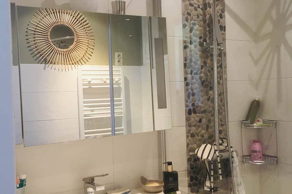 Foto 7 von 16: T3 through, ideally located, comfort, quiet, breathtaking view of Cassis
